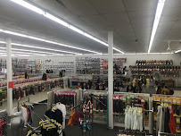 Sky Way Beauty Supply - Photo 5 - Car repair in Flint, MI, Flint