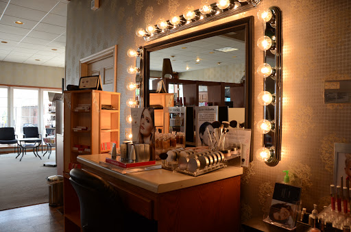 Beauty Salon «Pro Hair Designs Salon & Spa», reviews and photos, 214 Chestnut St, Muscatine, IA 52761, USA