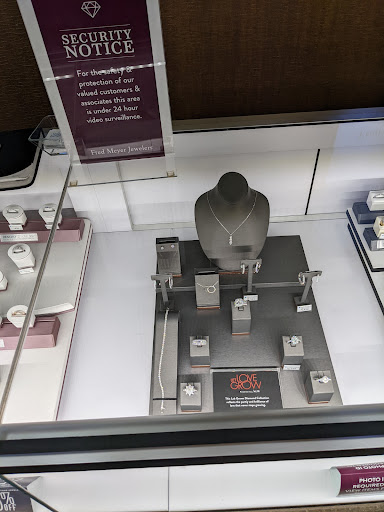 Jeweler «Fred Meyer Jewelers», reviews and photos, 14700 SE McLoughlin Blvd, Milwaukie, OR 97267, USA