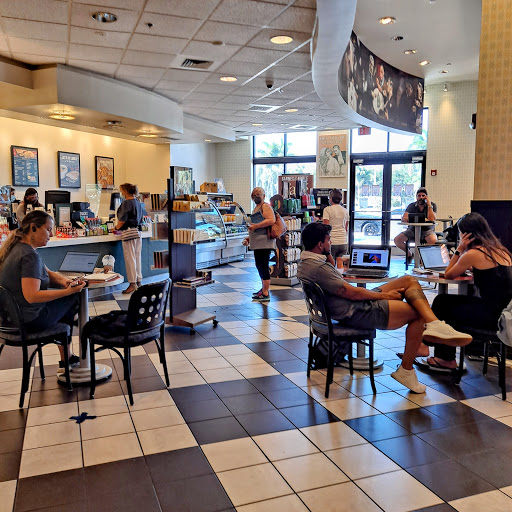 Book Store «Barnes & Noble Booksellers Boca Raton», reviews and photos, 1400 Glades Rd, Boca Raton, FL 33431, USA