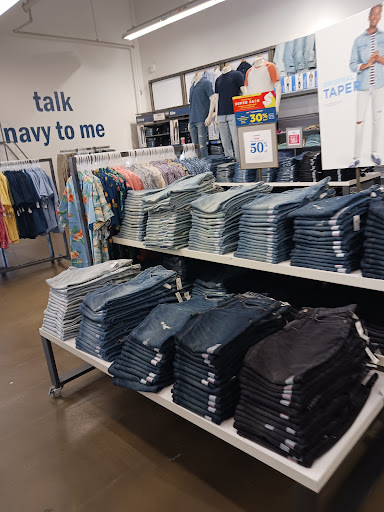 Clothing Store «Old Navy», reviews and photos, 1852 Hilliard Rome Rd, Hilliard, OH 43026, USA