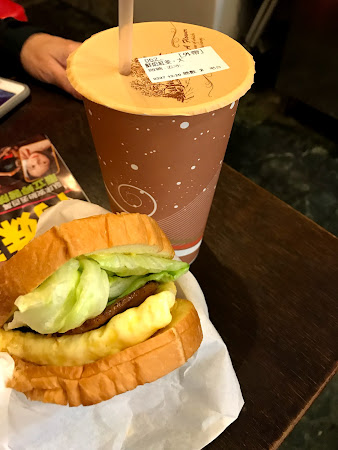 HIDO Caf'e 禾豆咖啡復興店