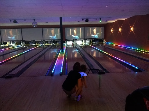 Bowling Alley «Stuart Bowl - Lanes & Lounge», reviews and photos, 1638 SE Federal Hwy, Stuart, FL 34994, USA