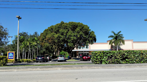 Supermarket «ALDI», reviews and photos, 19650 S Dixie Hwy, Cutler Bay, FL 33157, USA