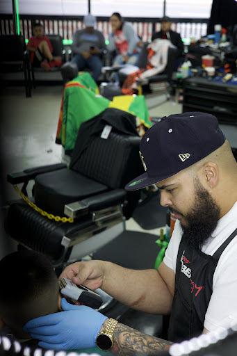 Barber Shop «New Era Barber Shop», reviews and photos, 405 Magnolia Ave, Auburndale, FL 33823, USA