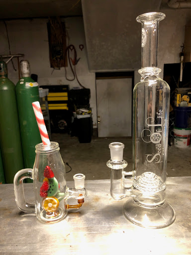 Tobacco Shop «Maine Daze Smoke Shop», reviews and photos, 259 St John St, Portland, ME 04102, USA