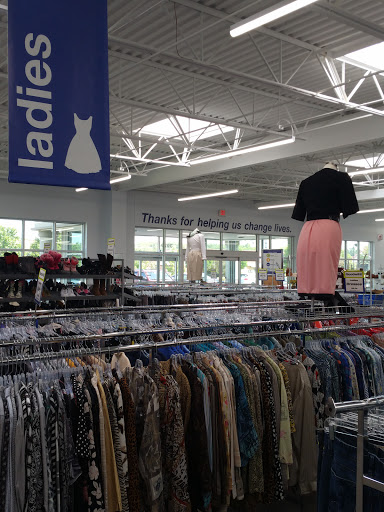 Thrift Store «Goodwill Laburnum Retail Store & Donation Center», reviews and photos, 3979 Gay Ave, Richmond, VA 23231, USA