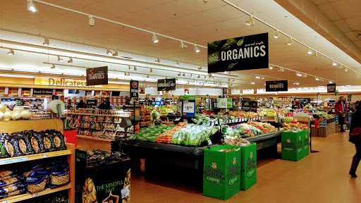 Grocery Store «Stop & Shop», reviews and photos, 44 Fenn Rd, Newington, CT 06111, USA