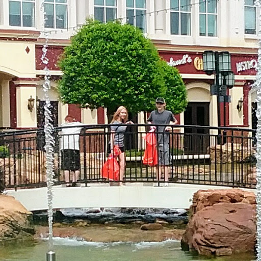 Clothing Store «Nike Factory Store», reviews and photos, 201 Boardwalk Blvd, Bossier City, LA 71111, USA