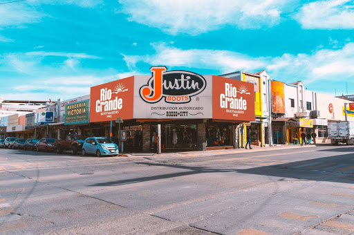 Rodeo City Justin Boots.