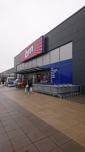 B&M Store