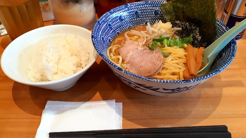 横浜家系ラーメン 中野家 東長崎店