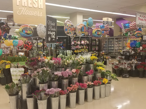 Grocery Store «Jewel-Osco», reviews and photos, 1157 N Eola Rd, Aurora, IL 60502, USA