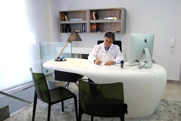 Imagen de Clínica Médica Plaza del Peso - Dr Miguel Ángel García (2 de 6)