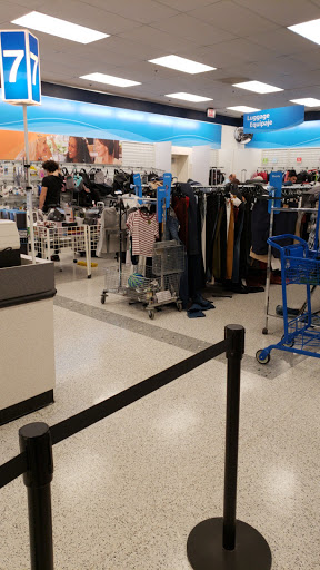 Clothing Store «Ross Dress for Less», reviews and photos, 10822 Sudley Manor Dr, Manassas, VA 20109, USA