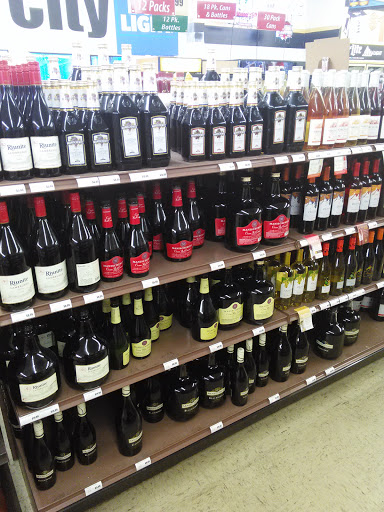 Liquor Store «Liquor City - Louisville», reviews and photos, 1420 W Jefferson St, Louisville, KY 40203, USA