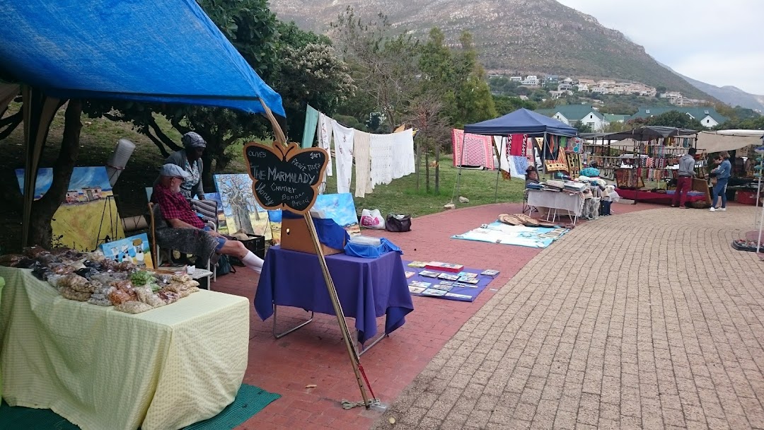 Lions Club of Hout Bay Art and Craft Market