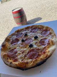 Pepperoni du Pizzas à emporter Opizza distributeur 24/24 Saint-Seurin à Saint-Seurin-sur-l'Isle - n°1