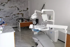 Centre Dentaire Multidisciplinaire YAHYAOUI image
