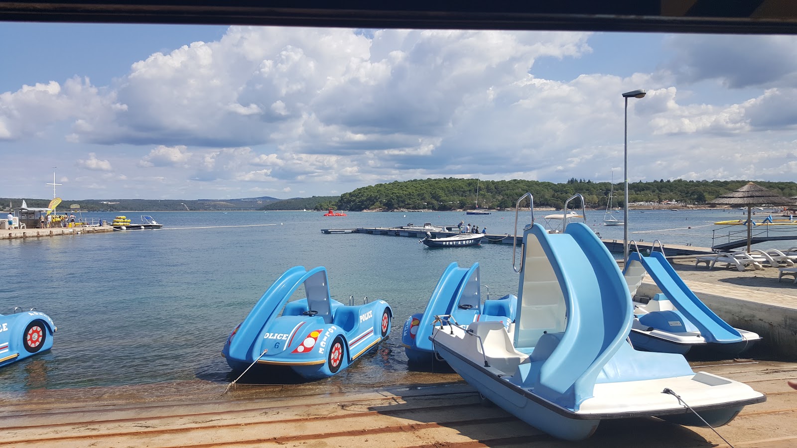 Foto van Lanterna beach en de nederzetting