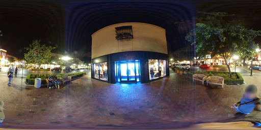 Clothing Store «Hollister Co.», reviews and photos, 12580 N Main St, Rancho Cucamonga, CA 91739, USA