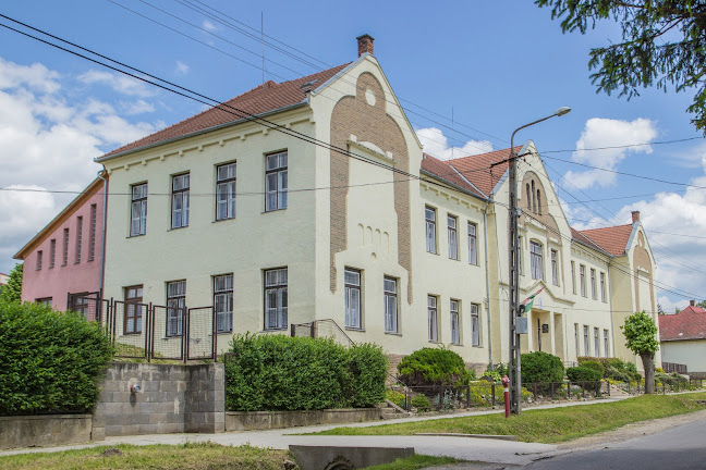 Hozzászólások és értékelések az Általános Iskola és Alapfokú Művészeti Oktatási Intézmény, Óvoda-ról