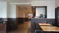Atmosphère du Restaurant La Vie En Rose à Albigny-sur-Saône - n°12