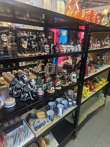 Shopping Mall «Shops at Rivercenter», reviews and photos, 849 E Commerce St, San Antonio, TX 78205, USA