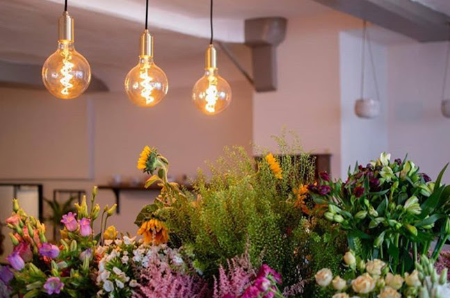 Reviews of Emi Floral Designs in Bedford - Florist