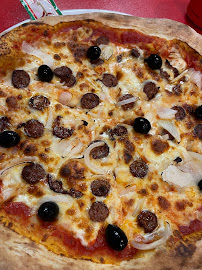 Plats et boissons du Pizzeria L'ATELIER PIZZA à Paris - n°15
