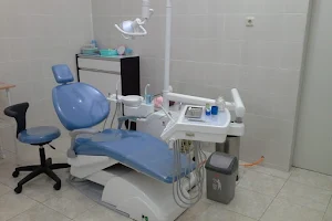 drg. Maria Kristina (Praktek Dokter Gigi / Dental Clinic) image