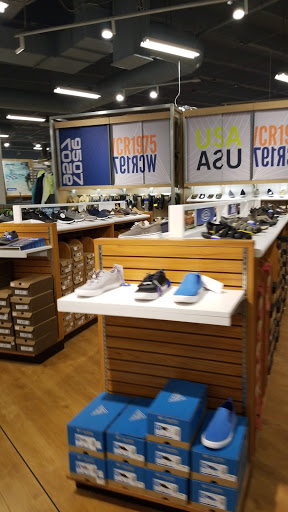 Marine Supply Store «West Marine», reviews and photos, 17641 Biscayne Blvd, Aventura, FL 33160, USA