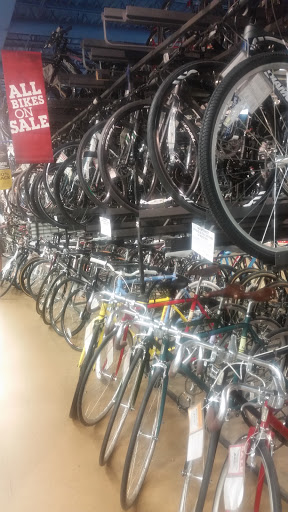 Bicycle Store «Performance Bicycle», reviews and photos, 2720 N Halsted St, Chicago, IL 60614, USA