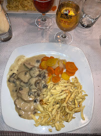 Sauce aux champignons du Restaurant français Lohkäs Restaurant de Tradition à Strasbourg - n°4