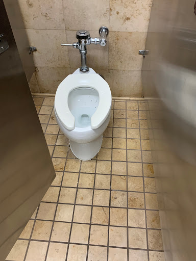 Gym «Life Time Fitness», reviews and photos, 10996 S River Front Pkwy, South Jordan, UT 84095, USA