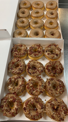 Bakery «Tip Top Donuts», reviews and photos, 745 Cobb Pkwy N, Marietta, GA 30062, USA