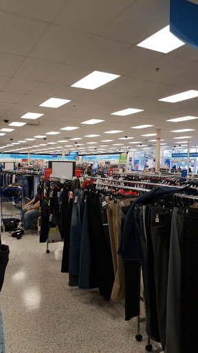 Clothing Store «Ross Dress for Less», reviews and photos, 201 University Oaks Blvd, Round Rock, TX 78664, USA