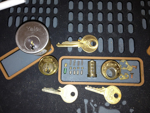 Locksmith «Wisberg and Daughter - Locksmith Jersey City», reviews and photos, 115 Ocean Ave, Jersey City, NJ 07305, USA