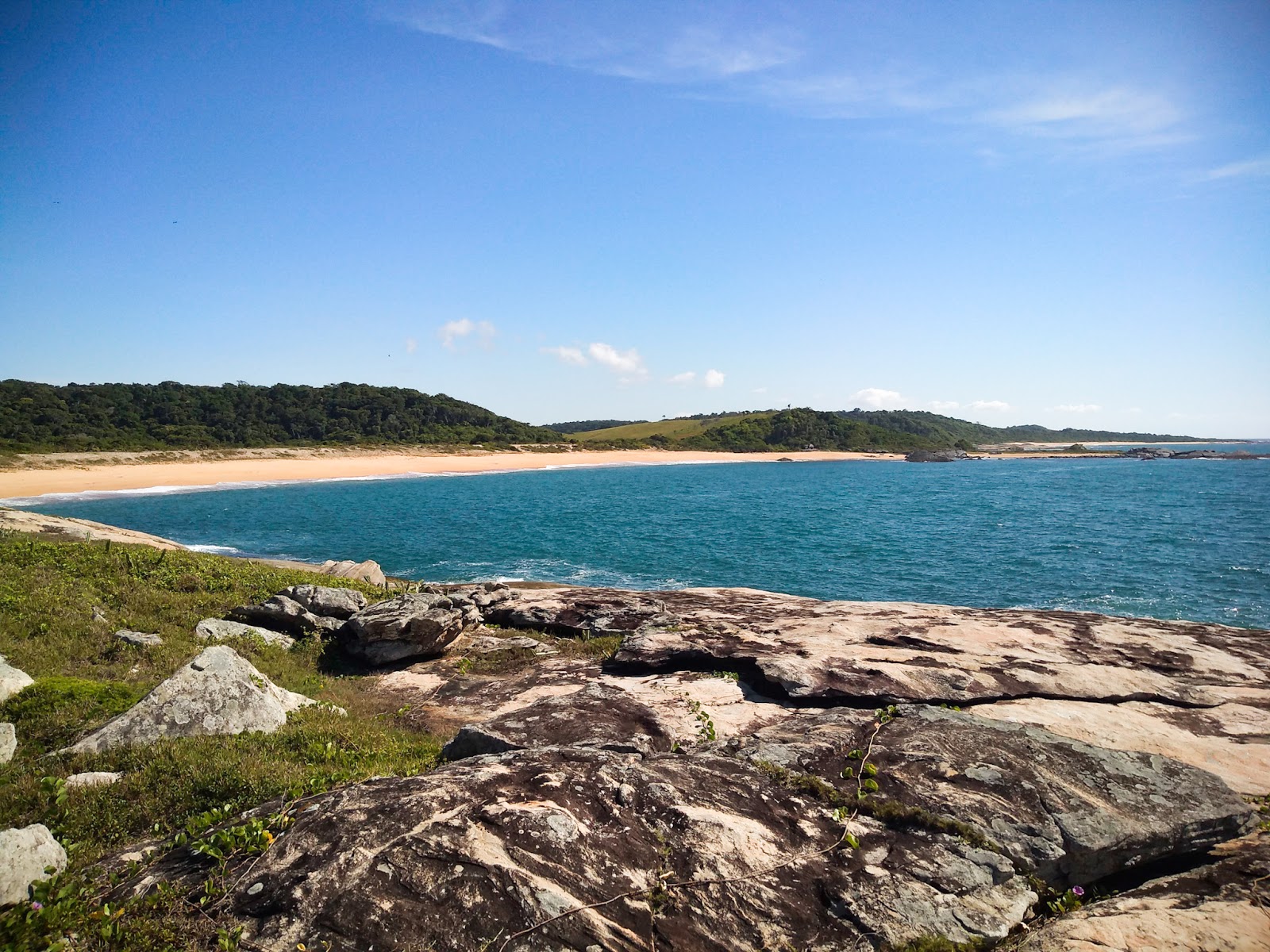 Photo of Cantinho da Felicidade with turquoise pure water surface