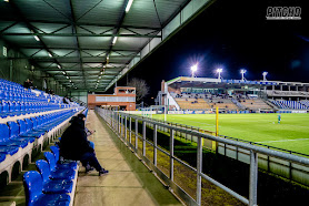 Stadion De Leunen
