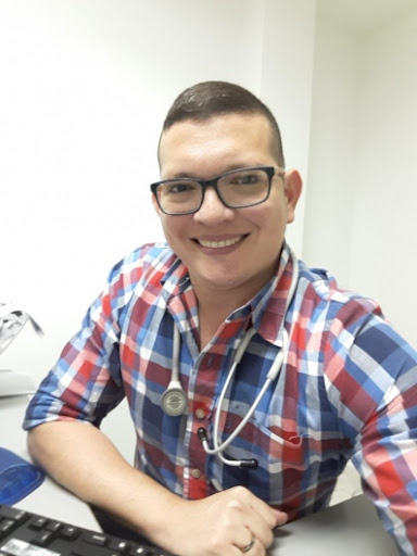 Dr. Julian Martinez del Valle, Pediatra