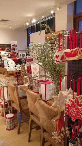 Kitchen Supply Store «Williams-Sonoma», reviews and photos, 352 Adams Rd, Rochester Hills, MI 48309, USA