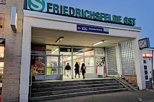 Friedrichsfelde Ost image