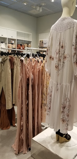 Clothing Store «H&M», reviews and photos, 11401 NW 12th St, Miami, FL 33172, USA