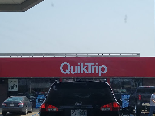 Gas Station «QuikTrip», reviews and photos, 1140 W Pearce Blvd, Wentzville, MO 63385, USA