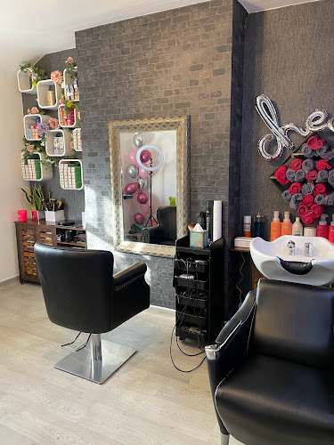 Reviews of Irina Zaueras Hair Design in Lincoln - Barber shop