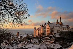 Neuchâtel Castle image