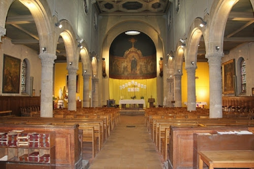 Église catholique Eglise Saint Gervais - Saint Protais de Pierrefitte sur Seine Pierrefitte-sur-Seine