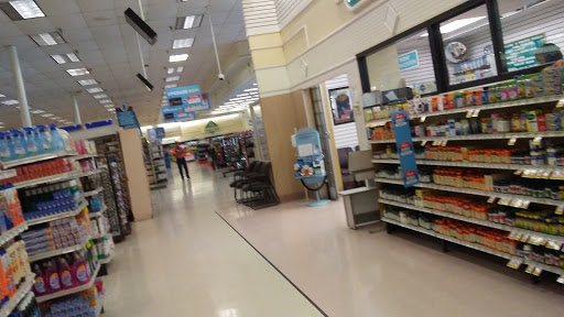 Grocery Store «Winn-Dixie», reviews and photos, 1347 E Vine St, Kissimmee, FL 34744, USA