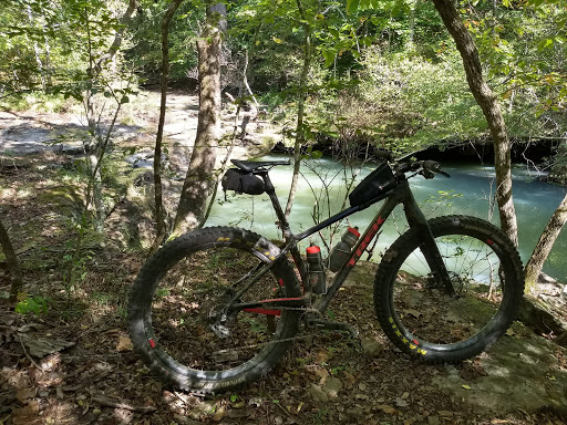 Bicycle Store «Phat Tire Bike Shop», reviews and photos, 3775 Mall Ave, Fayetteville, AR 72703, USA